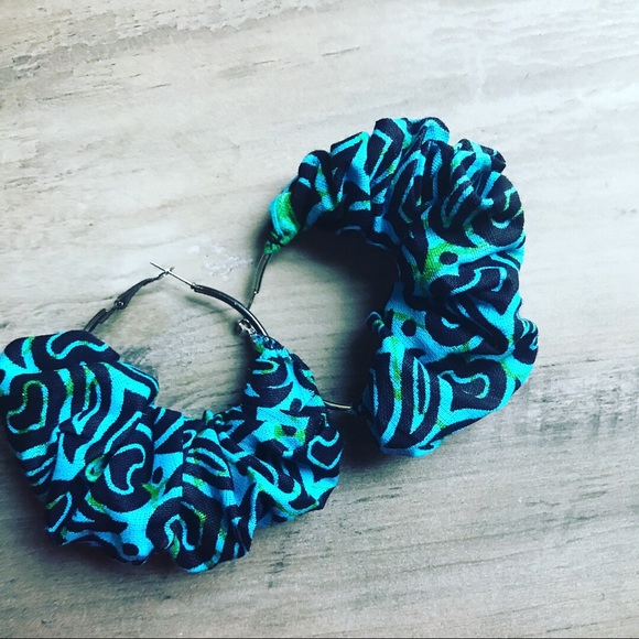Ankara fabric hoops - Picture 1 of 2